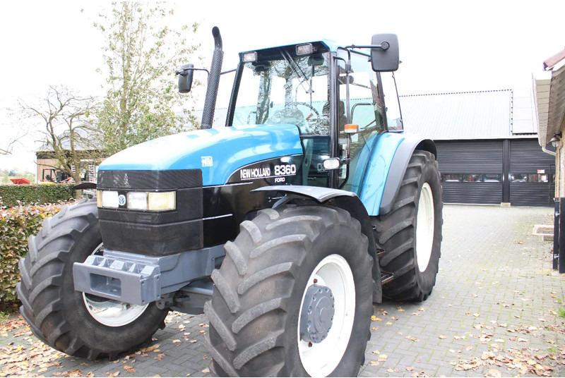 New Holland 8360 - Tractor: afbeelding 5 New Holland 8360 - Tractor: afbeelding 5