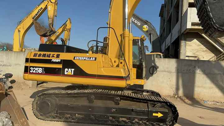 Budget-Friendly Cat 325BL Excavator| Original Parts, No Major Repairs, Global Shipping Available! - Rupsgraafmachine: afbeelding 5 Budget-Friendly Cat 325BL Excavator| Original Parts, No Major Repairs, Global Shipping Available! - Rupsgraafmachine: afbeelding 5