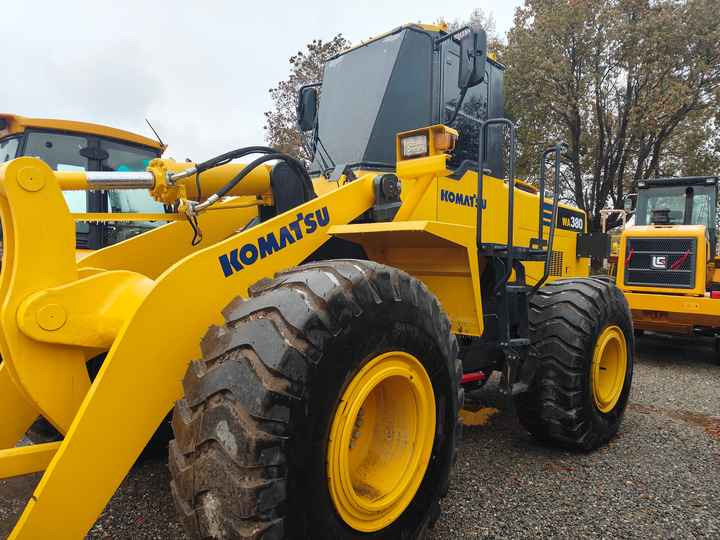 Certified Pre-Owned Komatsu WA380-3 | Heavy-Duty Loader for Mining/ Construction - Price Negotiable! - Wiellader: afbeelding 5 Certified Pre-Owned Komatsu WA380-3 | Heavy-Duty Loader for Mining/ Construction - Price Negotiable! - Wiellader: afbeelding 5