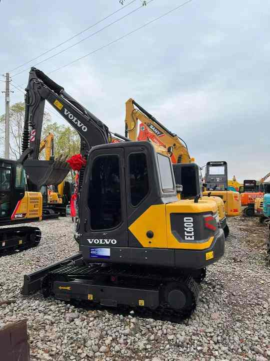 China Brand Used Volvo EC60D Mini Excavator 6ton Crawler Earth Digger Machine for Sale - Rupsgraafmachine: afbeelding 3 China Brand Used Volvo EC60D Mini Excavator 6ton Crawler Earth Digger Machine for Sale - Rupsgraafmachine: afbeelding 3
