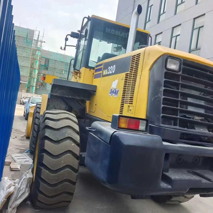 Good Condition Second Hand WA320-5 Front Wheel Loader for Cheap Price Hot Sale in China - Wiellader: afbeelding 2 Good Condition Second Hand WA320-5 Front Wheel Loader for Cheap Price Hot Sale in China - Wiellader: afbeelding 2