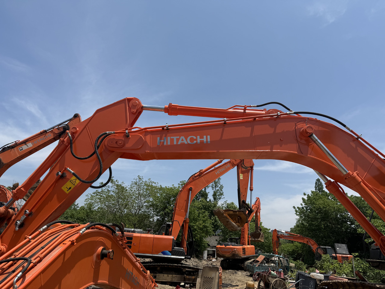 HITACHI used hitachi 350-5g excavator - Mobiele graafmachine: afbeelding 1 HITACHI used hitachi 350-5g excavator - Mobiele graafmachine: afbeelding 1
