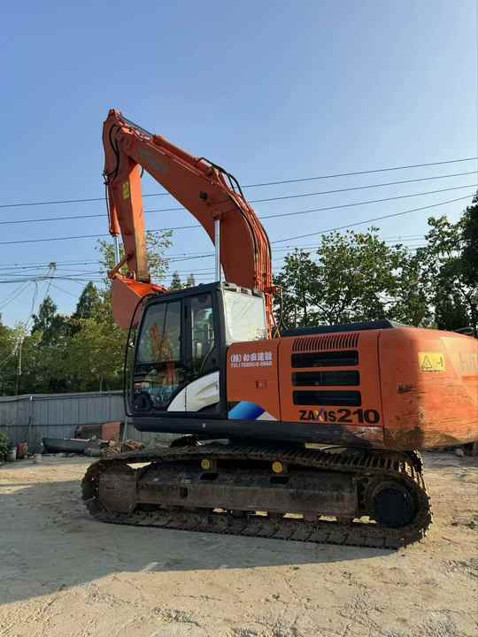 Japanese Original Hitachi 210 Outdoor Crawler Type Second-hand Excavator - Rupsgraafmachine: afbeelding 5 Japanese Original Hitachi 210 Outdoor Crawler Type Second-hand Excavator - Rupsgraafmachine: afbeelding 5