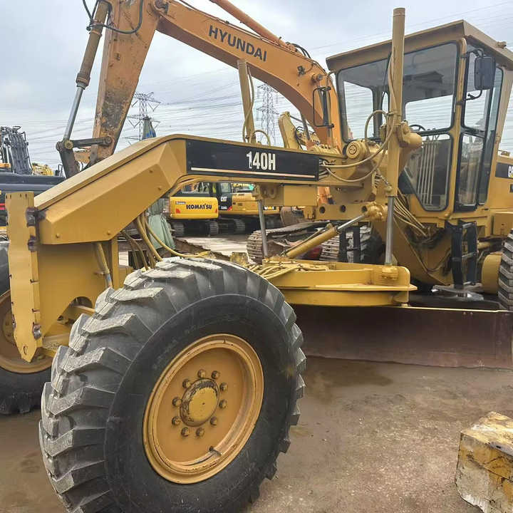 Low-price second-hand Cat Grader 140H with outstanding performance Carterpillarused 140H grader for sale - Grader: afbeelding 1 Low-price second-hand Cat Grader 140H with outstanding performance Carterpillarused 140H grader for sale - Grader: afbeelding 1