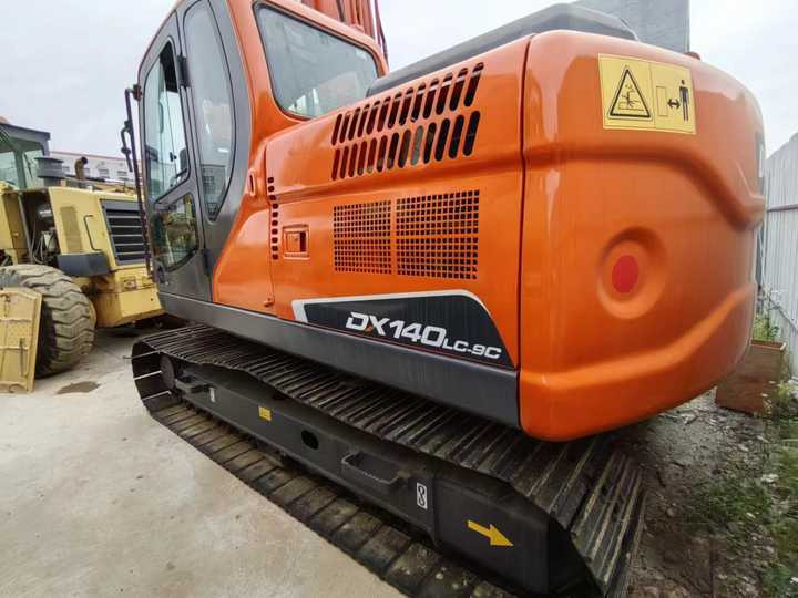 Used Digger DOOSAN DX140 Construction Machinery Construction Digger Used DOOSAN DX140 Cheap Excavator - Rupsgraafmachine: afbeelding 4 Used Digger DOOSAN DX140 Construction Machinery Construction Digger Used DOOSAN DX140 Cheap Excavator - Rupsgraafmachine: afbeelding 4