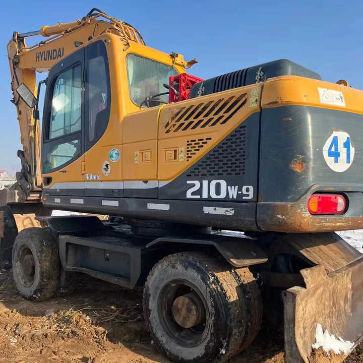 Used Korea Brand Original hyundai 210w-9 Wheel Excavator for Sale Used hyundai Wheel Excavator - Rupsgraafmachine: afbeelding 1 Used Korea Brand Original hyundai 210w-9 Wheel Excavator for Sale Used hyundai Wheel Excavator - Rupsgraafmachine: afbeelding 1