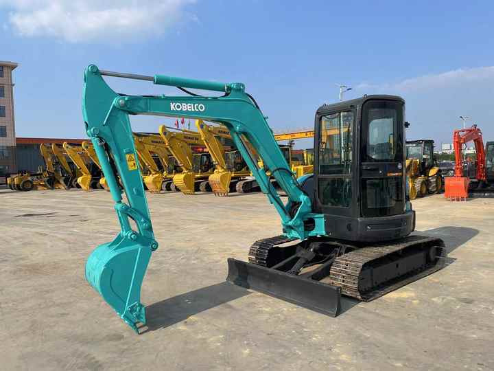 Used Mini Kobelco Sk55 5tons Excavator for Sale Used Construction Machinery Export - Graafmachine: afbeelding 5 Used Mini Kobelco Sk55 5tons Excavator for Sale Used Construction Machinery Export - Graafmachine: afbeelding 5