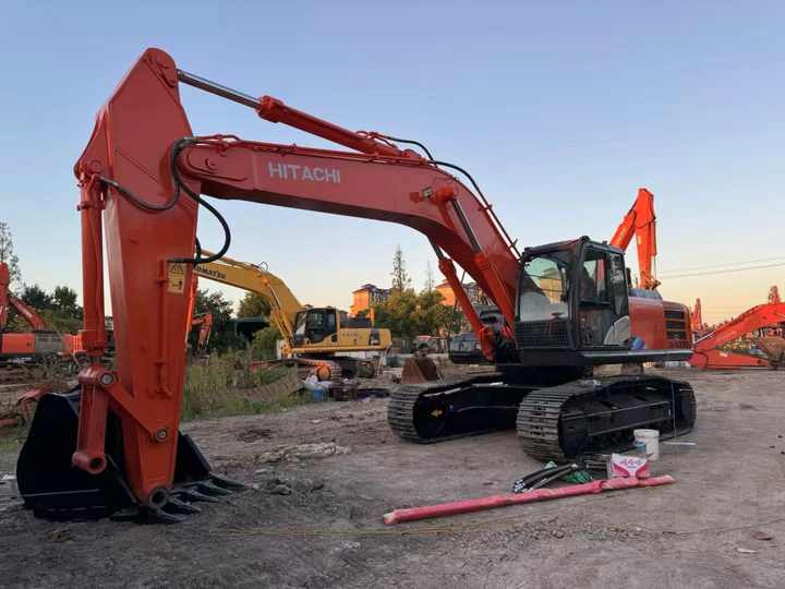 Used Original Japan Brand Hitachi Zx350-5 Excavator for Sale Hitachi Zx200 350 Excavator - Graafmachine: afbeelding 4 Used Original Japan Brand Hitachi Zx350-5 Excavator for Sale Hitachi Zx200 350 Excavator - Graafmachine: afbeelding 4