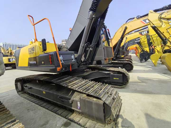 Used Original Volvo Brand Ec240d Low Working Hours Used Excavator Volvo Ec240 Cheap Price Construction Machine Volvo240 290 - Rupsgraafmachine: afbeelding 2 Used Original Volvo Brand Ec240d Low Working Hours Used Excavator Volvo Ec240 Cheap Price Construction Machine Volvo240 290 - Rupsgraafmachine: afbeelding 2