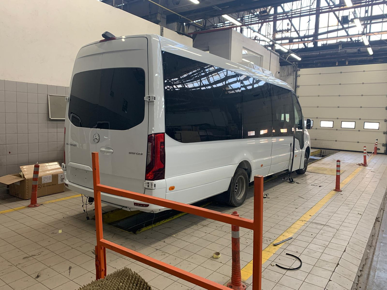 MERCEDES-BENZ SPRINTER 519 - Minibus, Personenvervoer: afbeelding 4 MERCEDES-BENZ SPRINTER 519 - Minibus, Personenvervoer: afbeelding 4