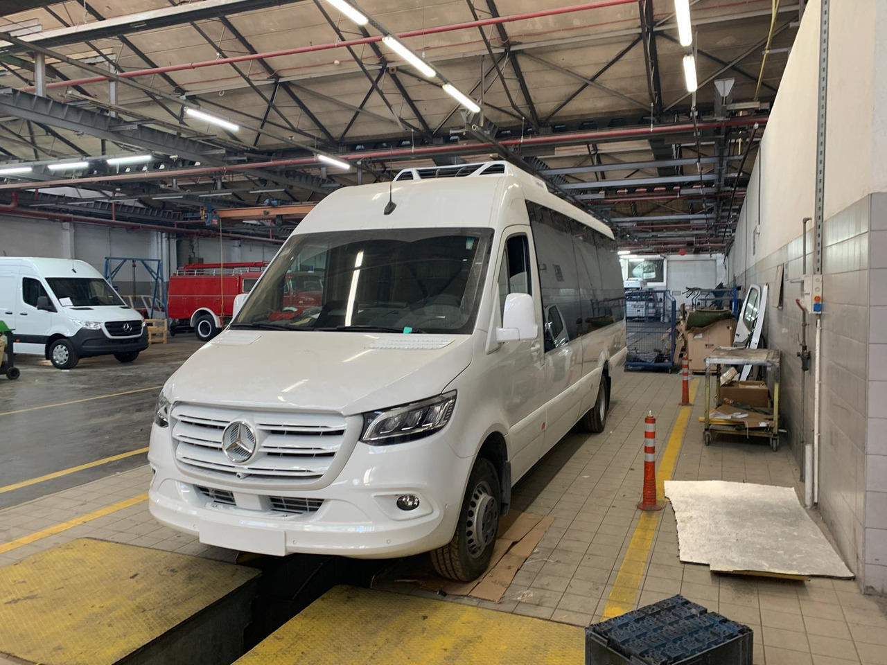 MERCEDES-BENZ SPRINTER 519 - Minibus, Personenvervoer: afbeelding 3 MERCEDES-BENZ SPRINTER 519 - Minibus, Personenvervoer: afbeelding 3
