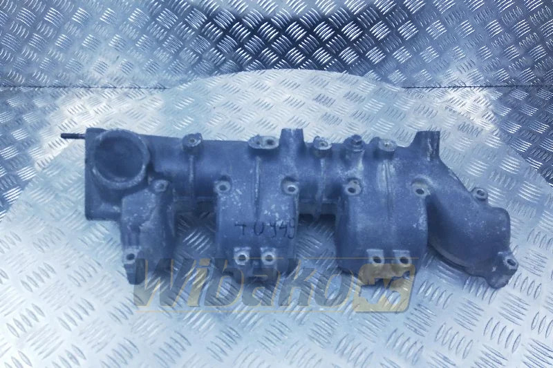 Deutz BF6M1015C 04226879R - Inlaatspruitstuk voor Bouwmachine: afbeelding 1 Deutz BF6M1015C 04226879R - Inlaatspruitstuk voor Bouwmachine: afbeelding 1