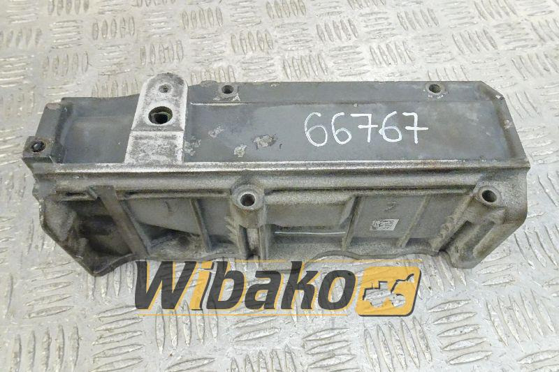 Intake manifold Deutz 04295878R - Inlaatspruitstuk voor Bouwmachine: afbeelding 1 Intake manifold Deutz 04295878R - Inlaatspruitstuk voor Bouwmachine: afbeelding 1