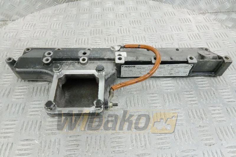 Iveco 504071770 - Inlaatspruitstuk voor Bouwmachine: afbeelding 1 Iveco 504071770 - Inlaatspruitstuk voor Bouwmachine: afbeelding 1