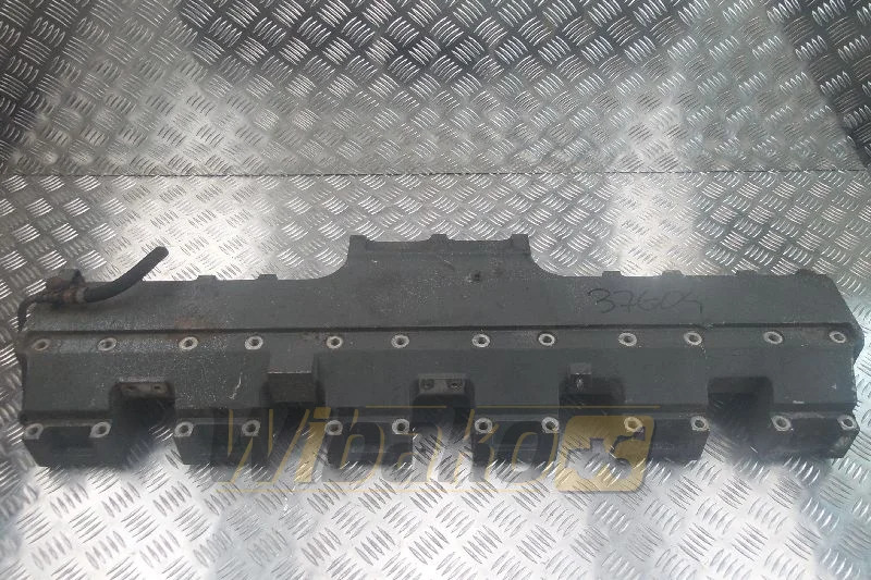 Komatsu S6D140-E2 - Inlaatspruitstuk voor Bouwmachine: afbeelding 1 Komatsu S6D140-E2 - Inlaatspruitstuk voor Bouwmachine: afbeelding 1