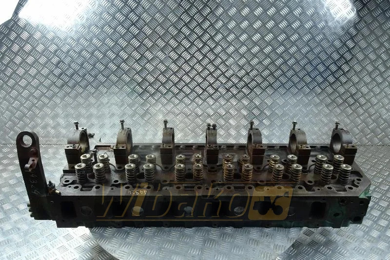 Volvo D12 8170101/20560797 - Cilinderkop voor Bouwmachine: afbeelding 1 Volvo D12 8170101/20560797 - Cilinderkop voor Bouwmachine: afbeelding 1