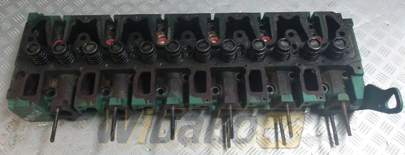 Volvo TAD650 04515636 - Cilinderkop voor Bouwmachine: afbeelding 1 Volvo TAD650 04515636 - Cilinderkop voor Bouwmachine: afbeelding 1