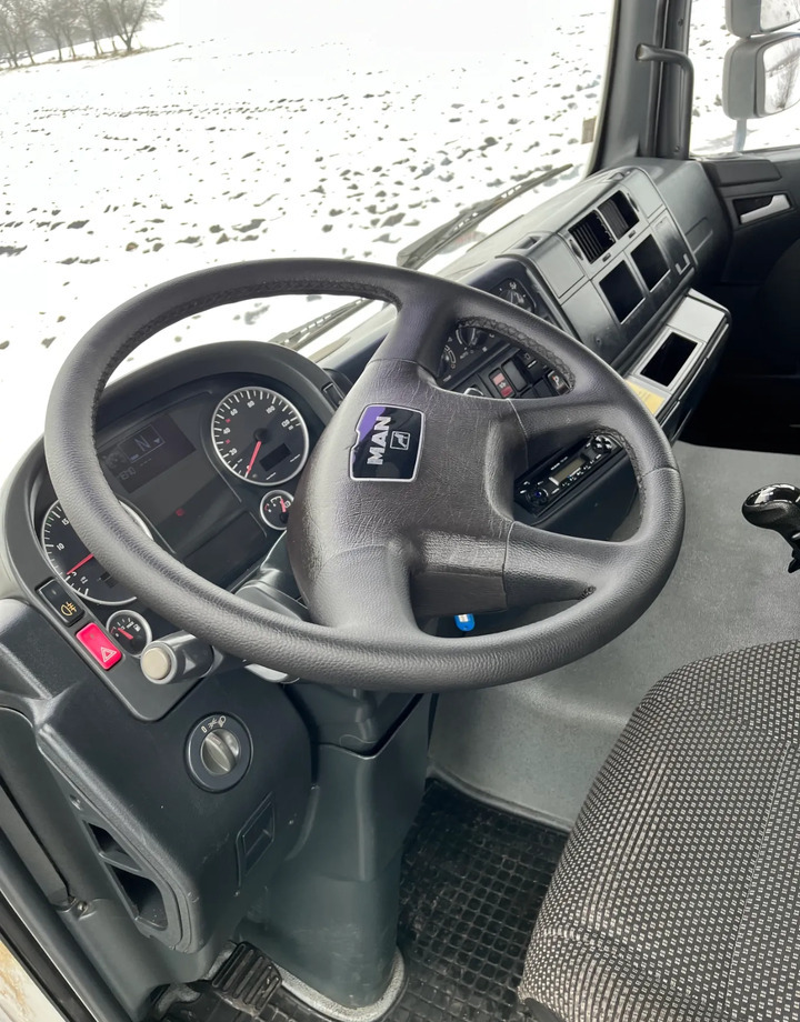 MAN TGA 33.390 - Kipper vrachtwagen: afbeelding 5 MAN TGA 33.390 - Kipper vrachtwagen: afbeelding 5