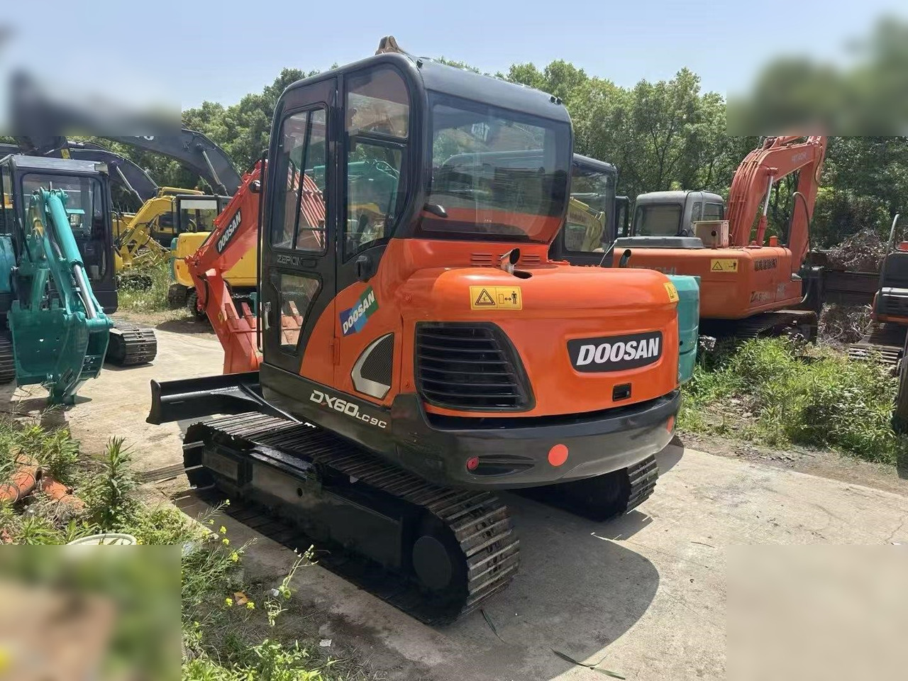 DOOSAN DX60 - Rupsgraafmachine: afbeelding 1 DOOSAN DX60 - Rupsgraafmachine: afbeelding 1