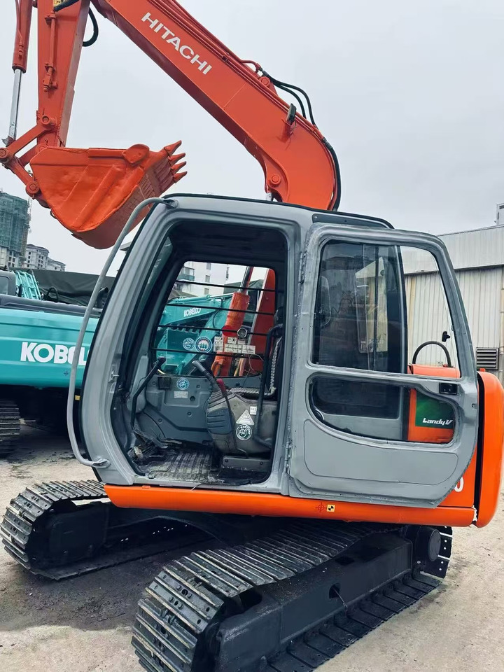 KOMATSU EX60 - Rupsgraafmachine: afbeelding 5 KOMATSU EX60 - Rupsgraafmachine: afbeelding 5