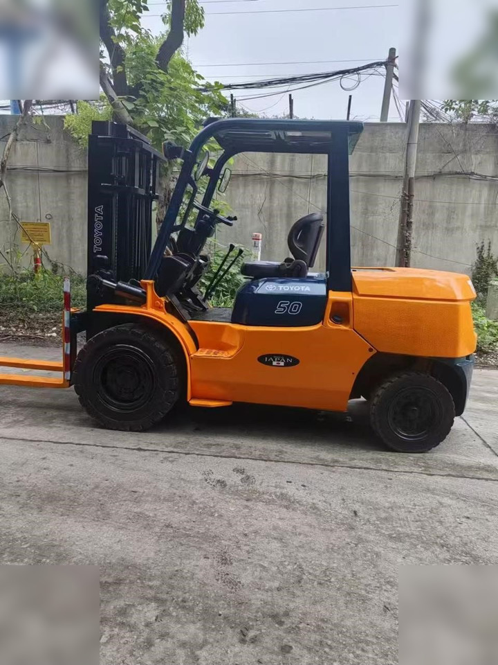 TOYOTA 8FGU30 - Heftruck: afbeelding 1 TOYOTA 8FGU30 - Heftruck: afbeelding 1