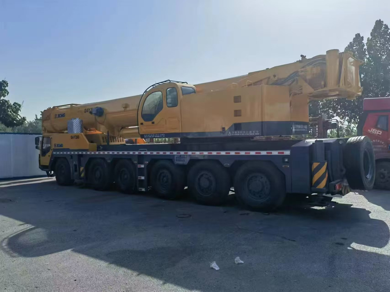 XCMG 200-TON - Mobiele kraan: afbeelding 2 XCMG 200-TON - Mobiele kraan: afbeelding 2