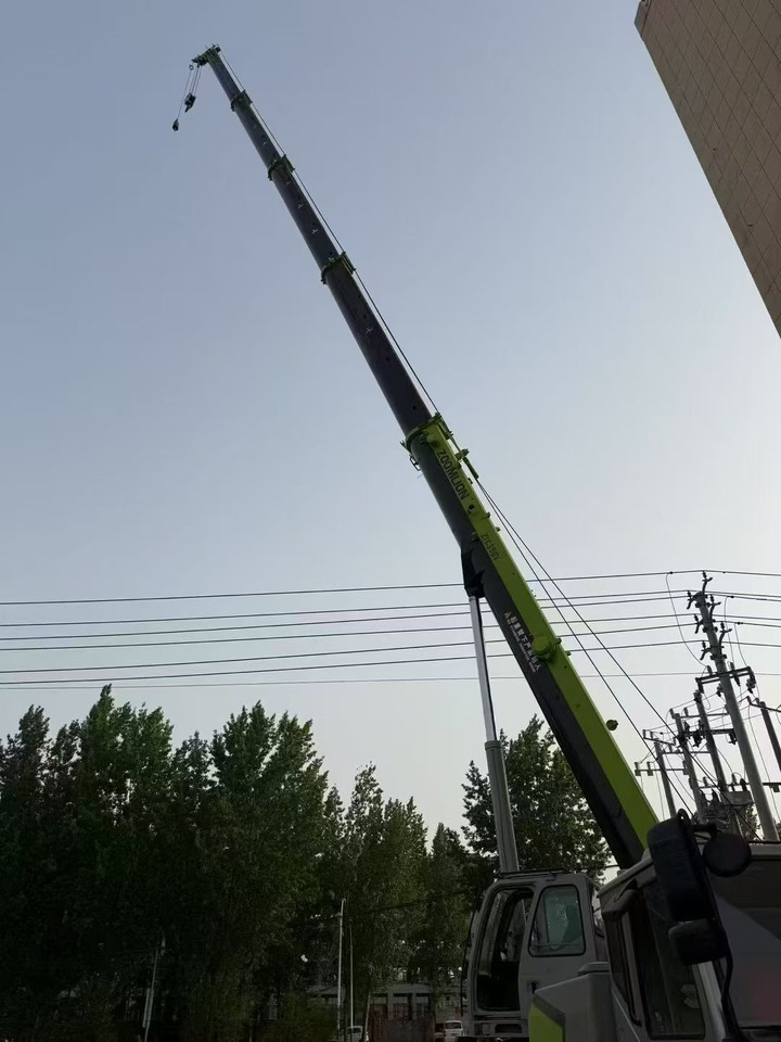 Zoomlion 35-ton - Mobiele kraan: afbeelding 4 Zoomlion 35-ton - Mobiele kraan: afbeelding 4