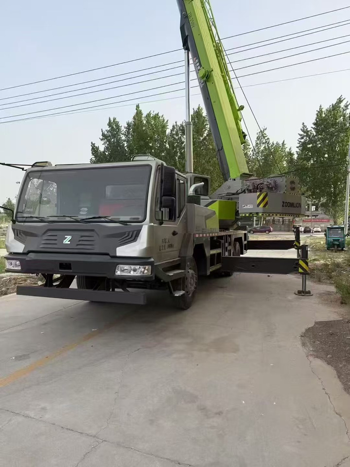 Zoomlion 35-ton - Mobiele kraan: afbeelding 3 Zoomlion 35-ton - Mobiele kraan: afbeelding 3