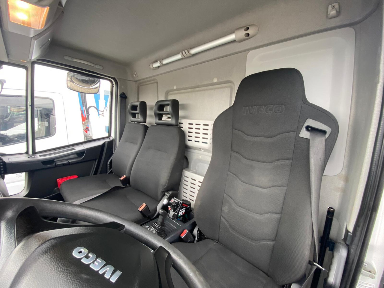 Leasing IVECO 75E16 IVECO 75E16: afbeelding 11