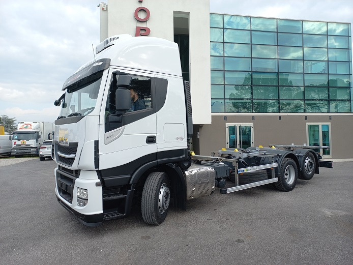 IVECO AS260S48 - Chassis vrachtwagen: afbeelding 3 IVECO AS260S48 - Chassis vrachtwagen: afbeelding 3