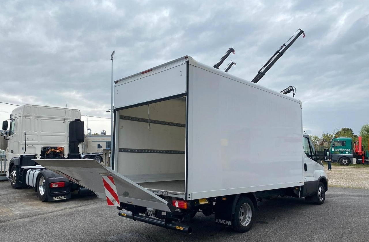 IVECO DAILY 35C16 EURO 6 FURGONE SPONDA POSTERIORE - Bestelwagen gesloten laadbak: afbeelding 4 IVECO DAILY 35C16 EURO 6 FURGONE SPONDA POSTERIORE - Bestelwagen gesloten laadbak: afbeelding 4