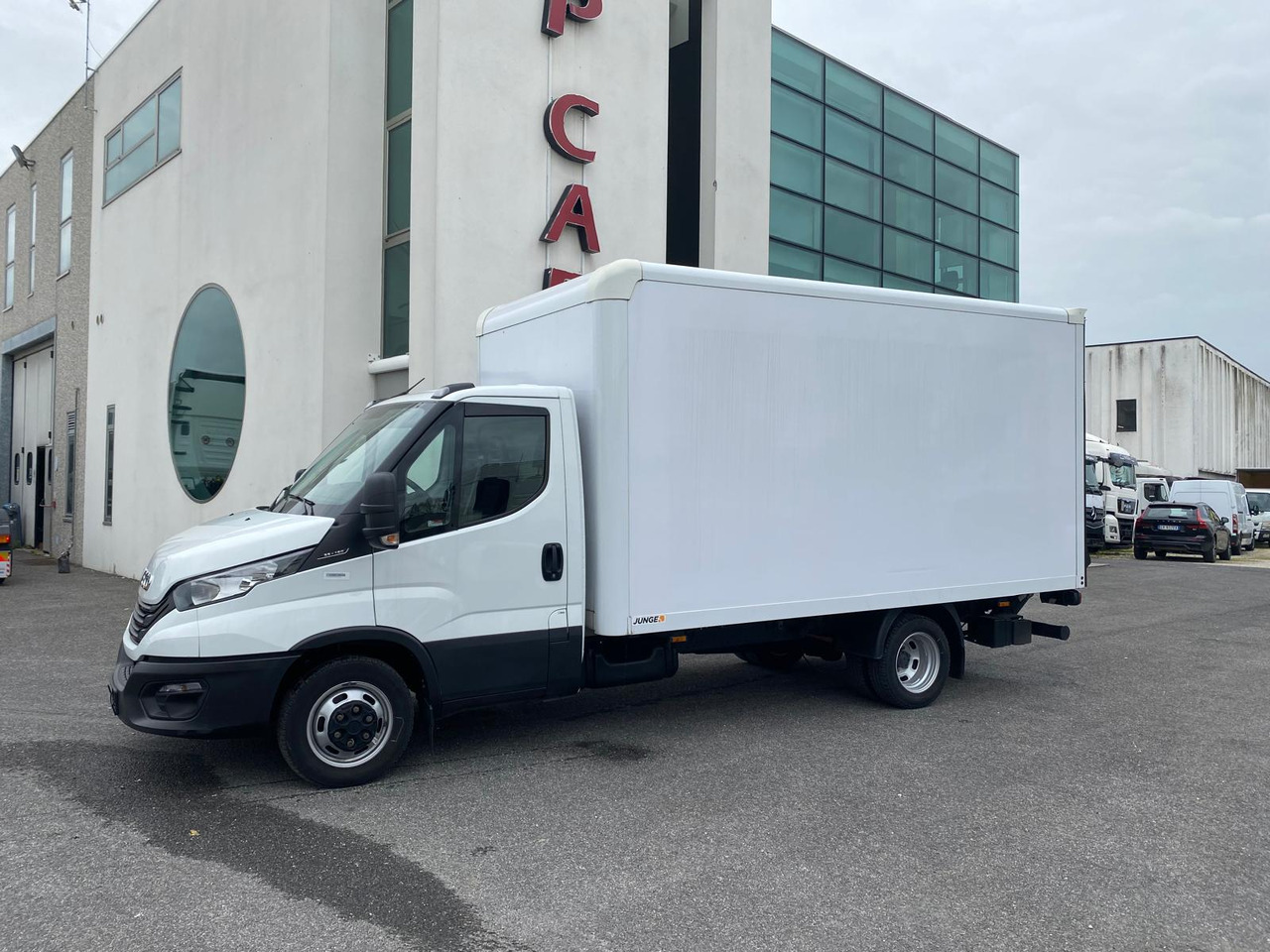 IVECO DAILY 35C16 - Gesloten bestelwagen: afbeelding 1 IVECO DAILY 35C16 - Gesloten bestelwagen: afbeelding 1