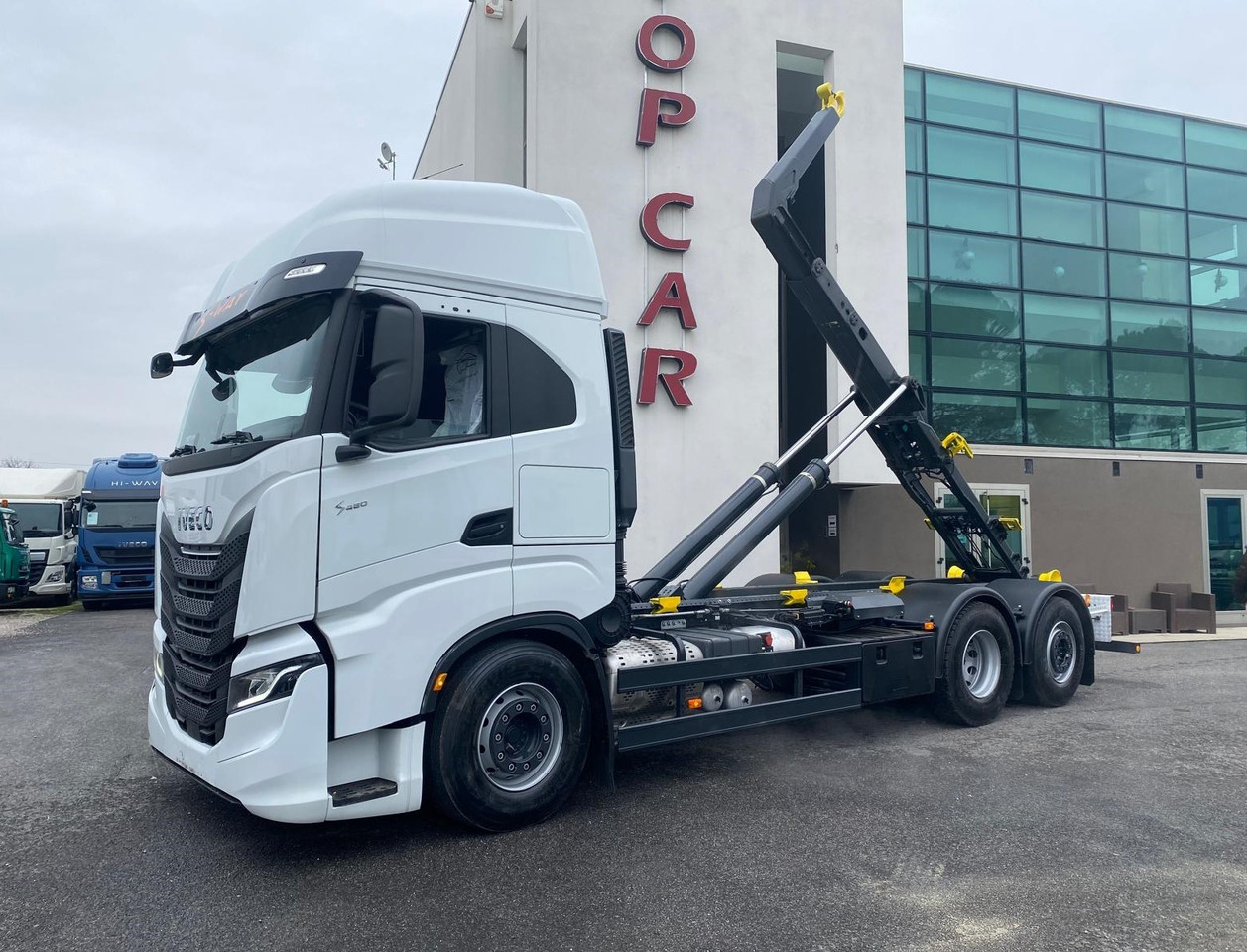 IVECO S-WAY AS260S48 - Haakarmsysteem vrachtwagen: afbeelding 1 IVECO S-WAY AS260S48 - Haakarmsysteem vrachtwagen: afbeelding 1
