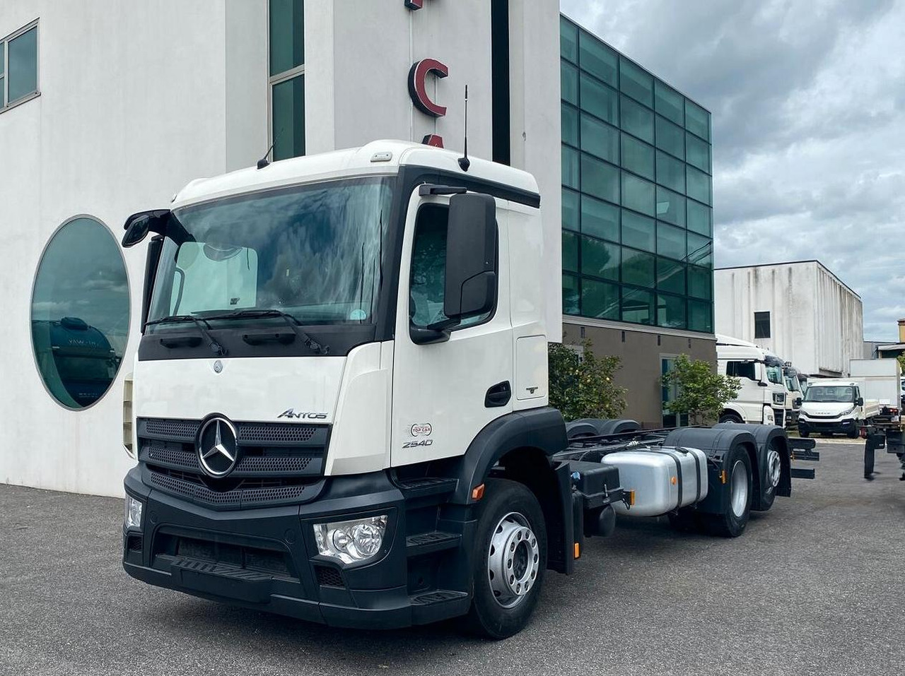 MERCEDES ANTOS 25.40 MOTRICE 3 ASSI TELAIO - Chassis vrachtwagen: afbeelding 2 MERCEDES ANTOS 25.40 MOTRICE 3 ASSI TELAIO - Chassis vrachtwagen: afbeelding 2