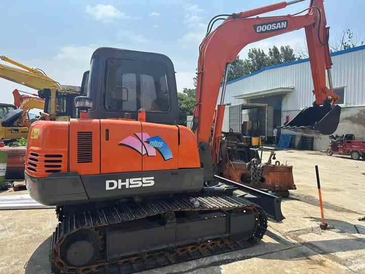 90% New Mini Excavator Doosan DH55 Second-hand Excavator 5 Ton Mini Used Excavator for Sale in Low Price - Minigraafmachine: afbeelding 5 90% New Mini Excavator Doosan DH55 Second-hand Excavator 5 Ton Mini Used Excavator for Sale in Low Price - Minigraafmachine: afbeelding 5