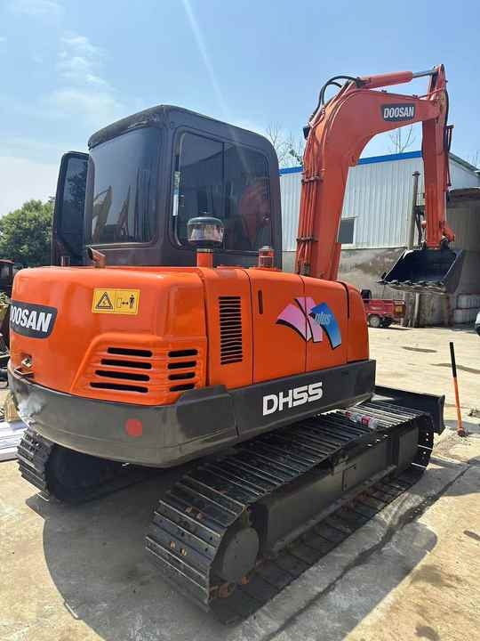 90% New Mini Excavator Doosan DH55 Second-hand Excavator 5 Ton Mini Used Excavator for Sale in Low Price - Minigraafmachine: afbeelding 2 90% New Mini Excavator Doosan DH55 Second-hand Excavator 5 Ton Mini Used Excavator for Sale in Low Price - Minigraafmachine: afbeelding 2