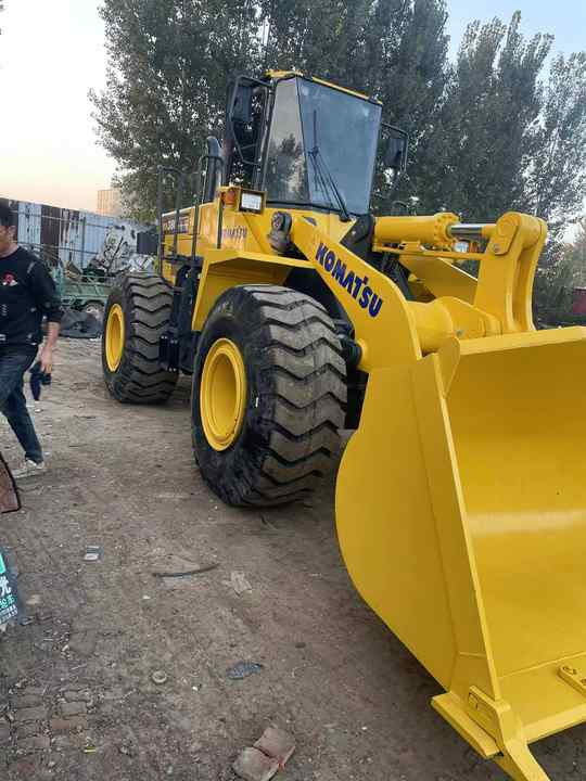 Certified Pre-Owned Komatsu WA380-3 | Heavy-Duty Loader for Mining/ Construction - Price Negotiable! - Wiellader: afbeelding 3 Certified Pre-Owned Komatsu WA380-3 | Heavy-Duty Loader for Mining/ Construction - Price Negotiable! - Wiellader: afbeelding 3