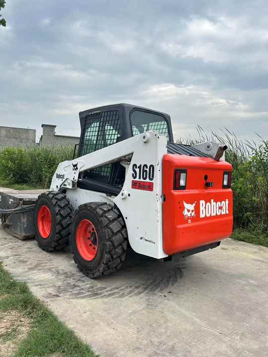 New Arrival Bobcat S160 Skid Steer Loader Available on Sale Hydraulic Type Manufacturer Anhui ZhaoMi - Schranklader: afbeelding 4 New Arrival Bobcat S160 Skid Steer Loader Available on Sale Hydraulic Type Manufacturer Anhui ZhaoMi - Schranklader: afbeelding 4