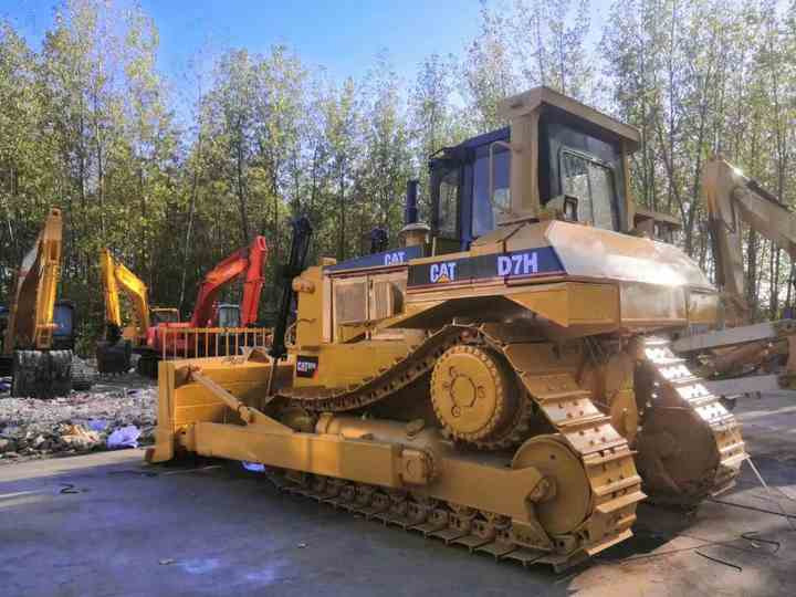 Second Hand Caterpillar CAT D7H D7G D7R Bulldozer, Used CAT D7H Japan Import in Good Condition - Bulldozer: afbeelding 3 Second Hand Caterpillar CAT D7H D7G D7R Bulldozer, Used CAT D7H Japan Import in Good Condition - Bulldozer: afbeelding 3