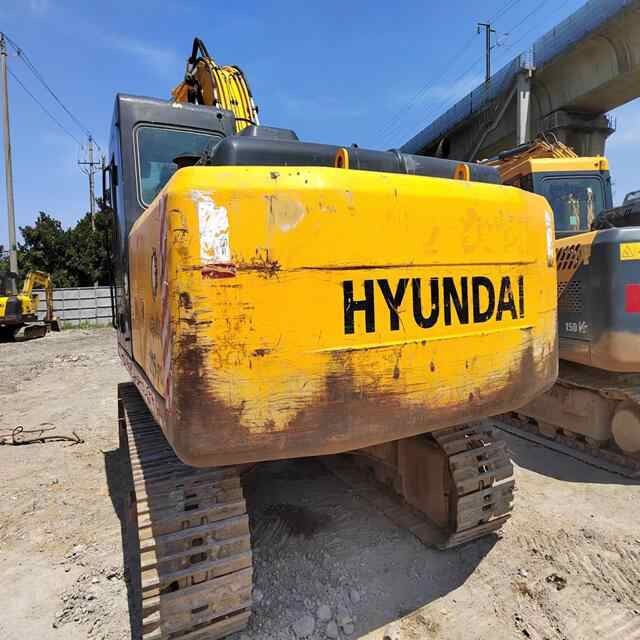 Second-hand Original Hyundai R215-7C Crawler Excavator - Graafmachine: afbeelding 3 Second-hand Original Hyundai R215-7C Crawler Excavator - Graafmachine: afbeelding 3