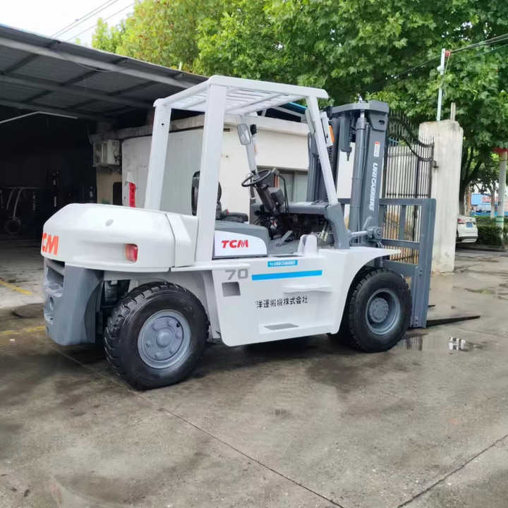 TCM 70 Diesel Forklift 7 Ton | Heavy-Duty Industrial Forklift | Warehouse/Construction Equipment - Heftruck: afbeelding 1 TCM 70 Diesel Forklift 7 Ton | Heavy-Duty Industrial Forklift | Warehouse/Construction Equipment - Heftruck: afbeelding 1
