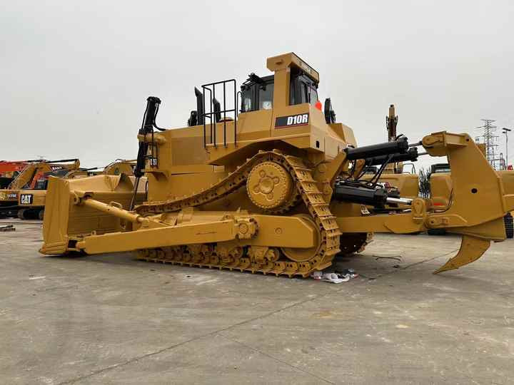 USED ORIGINAL CAT D10r Large Bulldozer for Sale Spot Cat D10 Bulldozer Cat D5 D6 D7 D10 Bulldozer in China - Bulldozer: afbeelding 2 USED ORIGINAL CAT D10r Large Bulldozer for Sale Spot Cat D10 Bulldozer Cat D5 D6 D7 D10 Bulldozer in China - Bulldozer: afbeelding 2