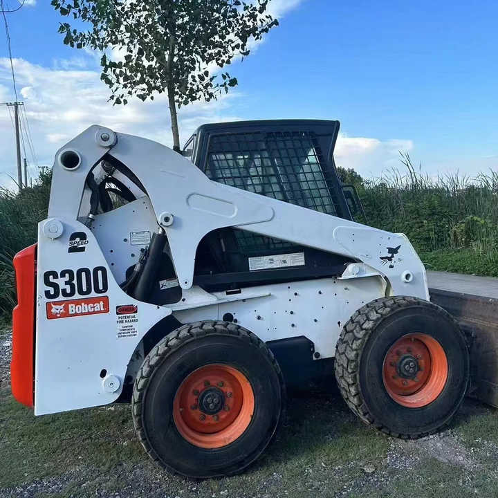 Used Bob Cat Bob Cat S300 Used Mini Skid Steer Wheel Loader Multifunctional Track Loaders Bobcat S300 - Schranklader: afbeelding 2 Used Bob Cat Bob Cat S300 Used Mini Skid Steer Wheel Loader Multifunctional Track Loaders Bobcat S300 - Schranklader: afbeelding 2