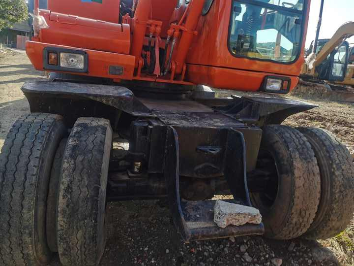 Used Digger Doosan Dh150w-7 Construction Machinery Construction Digger Used Doosan Dh150w-7 Cheap Excavator - Mobiele graafmachine: afbeelding 3 Used Digger Doosan Dh150w-7 Construction Machinery Construction Digger Used Doosan Dh150w-7 Cheap Excavator - Mobiele graafmachine: afbeelding 3