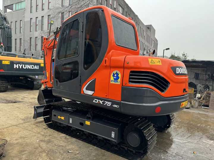 Used Excavator Doosan DX70 75 Excavator Second Hand Digger Used Machinery 7 Ton Used Hydraulic Crawler Excavator - Rupsgraafmachine: afbeelding 2 Used Excavator Doosan DX70 75 Excavator Second Hand Digger Used Machinery 7 Ton Used Hydraulic Crawler Excavator - Rupsgraafmachine: afbeelding 2