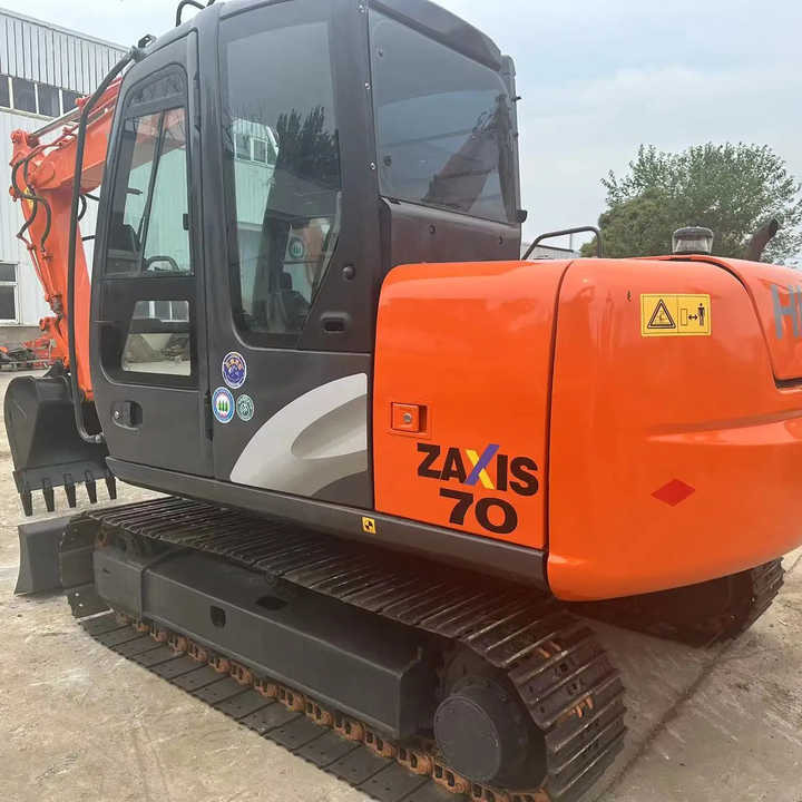 Used Hitachi Excavator ZX70 7ton Japan Import Second Hand Small Crawler ZX70 Excavator for Sale - Rupsgraafmachine: afbeelding 1 Used Hitachi Excavator ZX70 7ton Japan Import Second Hand Small Crawler ZX70 Excavator for Sale - Rupsgraafmachine: afbeelding 1