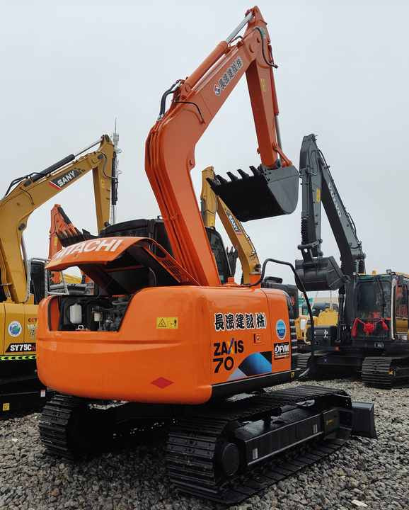 Used Hitachi Excavator ZX70 Japan Import Second Hand Small Crawler ZX70 Excavator for Sale - Rupsgraafmachine: afbeelding 2 Used Hitachi Excavator ZX70 Japan Import Second Hand Small Crawler ZX70 Excavator for Sale - Rupsgraafmachine: afbeelding 2