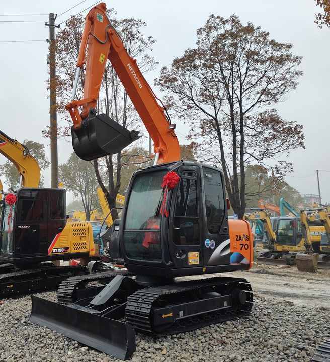 Used Hitachi Excavator ZX70 Japan Import Second Hand Small Crawler ZX70 Excavator for Sale - Rupsgraafmachine: afbeelding 4 Used Hitachi Excavator ZX70 Japan Import Second Hand Small Crawler ZX70 Excavator for Sale - Rupsgraafmachine: afbeelding 4