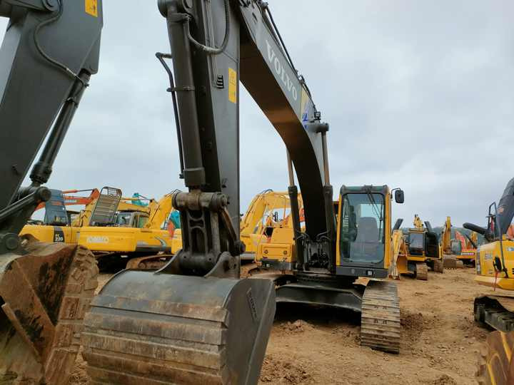 Used Strong Power volvo EC290 Korea Excavator volvo Excavator 290 for Sale 20T 30T EC210 EC240 EC300 EC360 - Graafmachine: afbeelding 4 Used Strong Power volvo EC290 Korea Excavator volvo Excavator 290 for Sale 20T 30T EC210 EC240 EC300 EC360 - Graafmachine: afbeelding 4