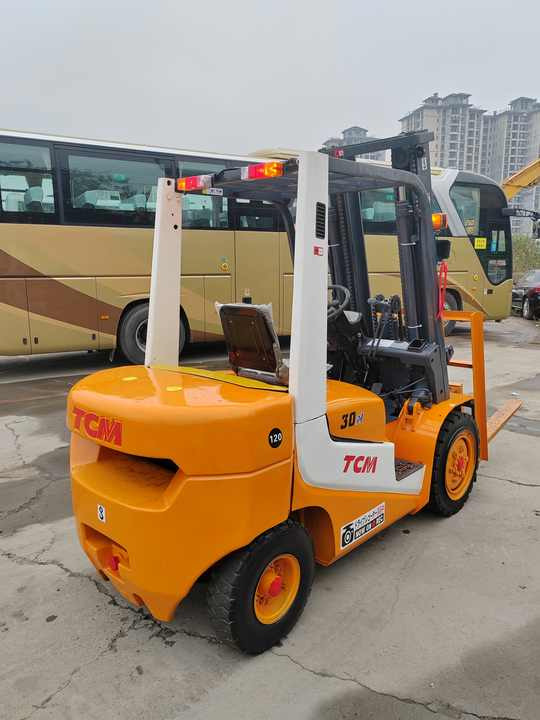 Very Cheap Price 3 Tonne TCM Forklift Run Performance TCM30 Forklift for Sale - Heftruck: afbeelding 4 Very Cheap Price 3 Tonne TCM Forklift Run Performance TCM30 Forklift for Sale - Heftruck: afbeelding 4